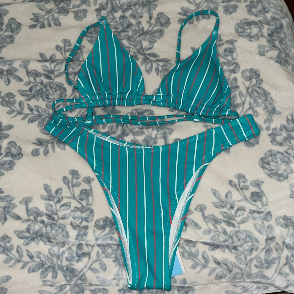 NWT Cupshe Turquoise Striped Triangular Low Rise Bikini Top Bottom Size Large